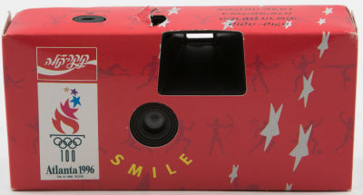 מצלמה חד פעמית של קוקה קולה, ממותגת אולימפיאדת אטלנטה 1996. מצב טוב. כולל 24 תמונות שטרם צולמו