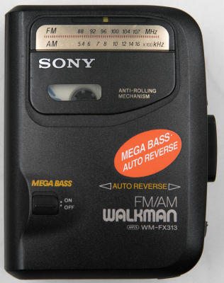 ווקמן תוצרת סוני, אוטו רוורס, כולל אוזניות, חוברת הוראות ונרתיק מקורי