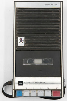 רשמקול תוצרת טושיבה, דגם KT-20P, תוצרת יפן, עובד גם על סוללות, 1970, לא נבדקה תקינות