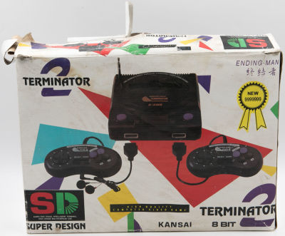 TERMINATOR 2 - קונסולה של TERNUNATOR 2, המבוסס על סרט הקולנוע שליחת קטלנית 2 - יום הדין, בכיכובו 