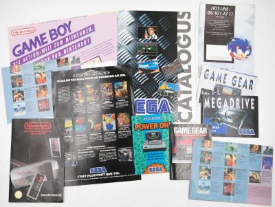 SEGA - לוט ענק ויוצא דופן של קטלוגים של חברת SEGA: קונסולות שונות, קטלוגים של משחקי החברה 