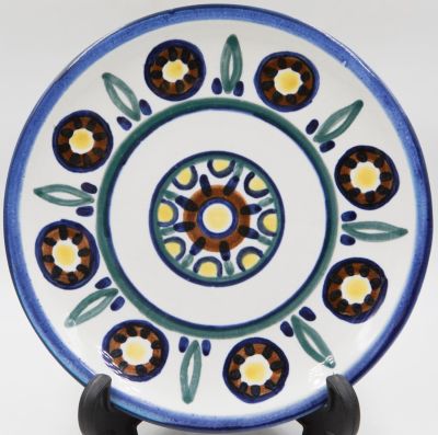 לפיד - צלחת לתליה תוצרת לפיד, חתומה. קוטר: 20.5 ס"מ