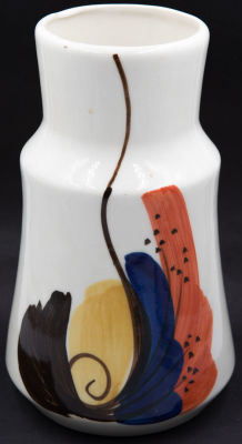 לפיד - אגרטל תוצרת לפיד, מעוטר ביד, חתום. מידות: גובה: 22 ס"מ * קוטר: 13 ס"מ