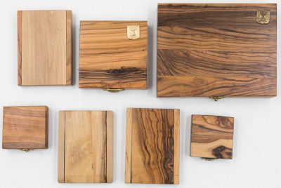 לוט 7 קופסאות לאחסון מטבעות ומדליות, עשויות עץ זית, מידות שונות