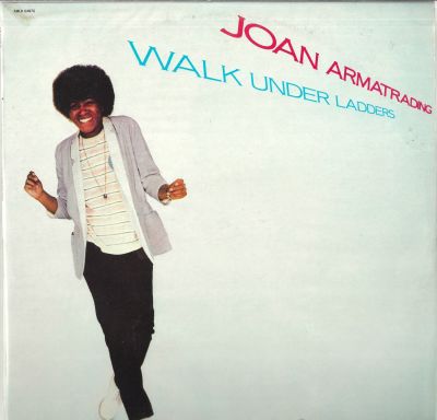 תקליט Joan Armatrading – Walk Under Ladders, תוצרת ישראל. כולל דף מילים. מצב התקליט: EX