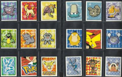 פוקימון - לוט 18 קלפים של אלבום פוקימון, דור 1, הוצאת מרלין/טופס, 1995, שונים זה מזה, דבק מקורי 