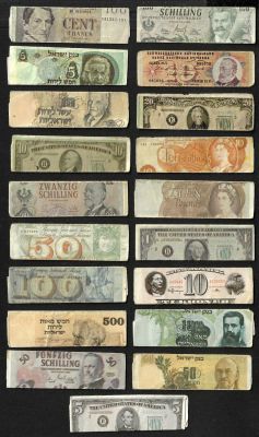 לוט 18 עטיפות מסטיק, סדרת שטרות ישראל ועולם, שנות השישים. חברת תמר. מצבים שונים