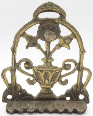 חנוכית שמן, גובה: 21 ס"מ