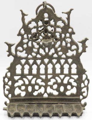 חנוכית שמן, גובה ללא טבעת תליה: 24 ס"מ