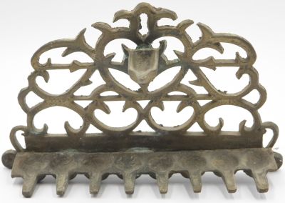 חנוכית שמן, גובה: 15 ס"מ