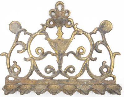 חנוכית שמן, גובה: 21 ס"מ