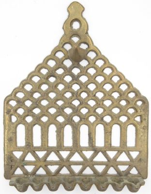 חנוכית שמן, גובה: 21 ס"מ