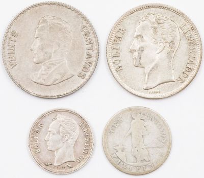 לוט 4 מטבעות כסף, כולל: 1. עשרים סנטבוס 1953 קולומביה. 2. עשרים וחמישה סנטימוס 1960 ונצואלה. 3. 