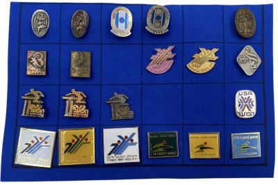 לוט 20 סיכות דש של משחקי הפועל/כינוס הפועל משנת 1956 ועד 1991, שונות זו מזו