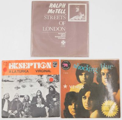 אמנים שונים - לוט שלושה תקליטי 7'', אמנים שונים, שניים תוצרת חוץ, אחד תוצרת הארץ