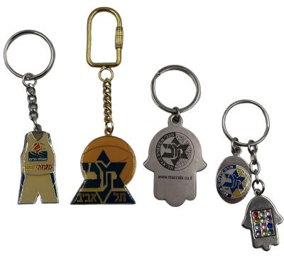 מכבי תל אביב - לוט 4 מחזיקי מפתחות של קבוצת הכדורסל של מכבי תל אביב, שונים זה מזה