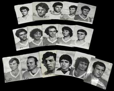 הפועל חדרה - לוט 16 תצלומי ראש של סגל הפועל חדרה בכדורגל, כפי שצולמו בידי צלם העיתונות אסף קוטין 