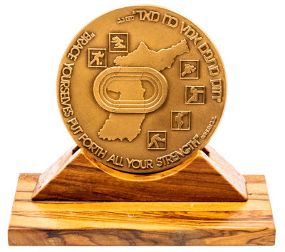 מדליה ברונזה האולימפיאדה הכ"ד סיאול 1988, נושאת את סמל הועד האולימפי של ישראל, 59 מ"מ, מארז 