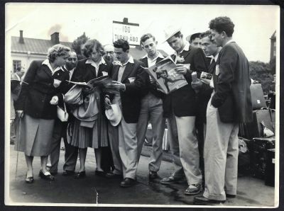 הלסינקי 1952 - נדיר! תצלום של משלחת ישראל למשחקים האולימפיים בהלסינקי 1952 לראשונה בתולדות מדינת 