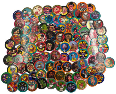 לוט כ-100 פוגים, סדרות שונות, ביניהן: ענקי הבושידו, קומדי סטור, הורוספוג, בנק הפועלים ועוד 