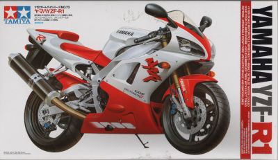YAMAHA YZF-R1 - דגם גדול להרכבת אופנוע YAMAHA YZF-R1, חברת TAMIYA, מודל 73, סגור