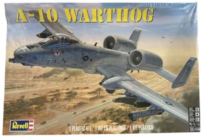 WARTHOG - דגם גדול להרכבת מטוס קרב A-10 WARTHOG, חברת REVELL, מודל 85-5521, סגור