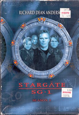 מארז DVD סדרת הטלוויזיה Stargate, כל העונה הראשונה