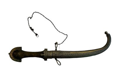 סכין שרבייה בעלת עיטורים יפים, נדן מקורי תקופה מוקדמת, אורך: 42 ס״מ