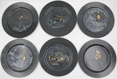 ראובן זהבי - סט 6 צלחות חד פעמיות מצוירות, עיסאוויה, מאת האמן ראובן זהבי, 2017. אמנות פוליטית 