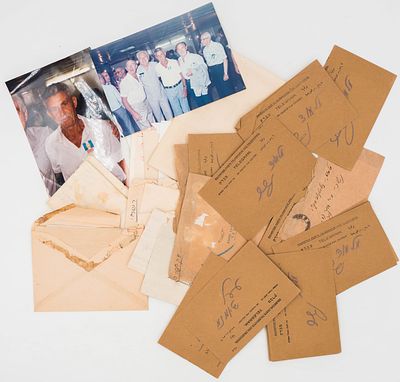 לוט חייל בריגדה, הכולל: תעודת נישואין בה מופיעה תמונתו כשהוא חובש כומתה עם סמל הרג'ימנט 