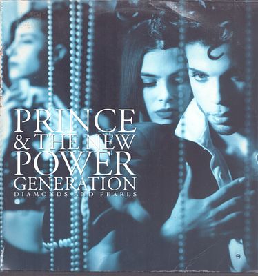 פרינס - אלבום כפול, Prince, תוצרת חוץ, שולי העטיפה השמאלית הודבקו, פגמים קלים בעטיפה. מצב תקליט: VG+