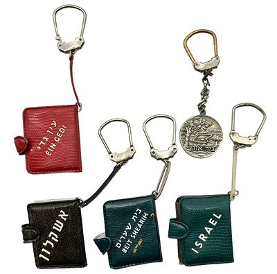 אתרים בישראל - לוט 5 מחזיקי מפתחות של אתרים בישראל: עין גדי, אשקלון, בית שערים, בית אורן וישראל 