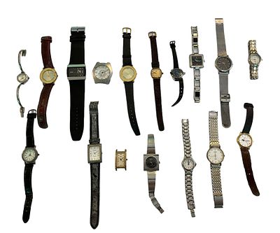 לוט 17 שעוני יד, כולל: שעון ממותג של גמלאי צבא ההגנה לישראל, שעון ממותג מכון ויצמן למדע, שעון 