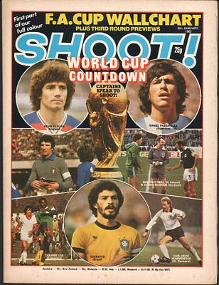 מגזין שוט! לקראת גביע העולם 1982 בספרד. שפה אנגלית. 9 בינואר 1982, כולל כרזה של גבריאלה סבאטיני
