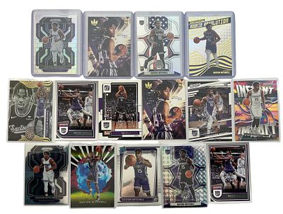 לוט 15 קלפי NBA של דביון מיטשל Davion Mitchell. הלוט כולל קלפי רוקי, אינסרטים, פרללים, וקלף 