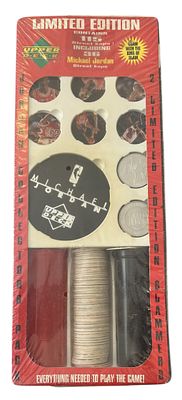 מייקל ג'ורדן - מארז מייקל ג'ורדן, פוגים. מארז אספנים של מייקל ג'ורדן, STREET CAPS, שנת 1995. המארז 
