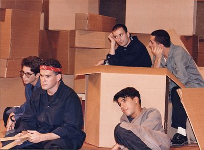 משינה - תצלום משינה בזהו זה, שנות השמונים. תצלום של להקת משינה בעת צילומים בתוכנית זהו זה, שנות 