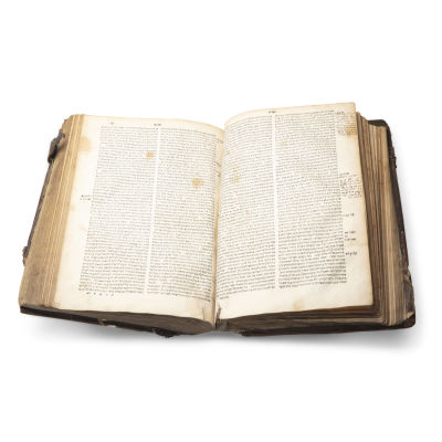 Sefer Rabbainu Bechaye - Krakow, 1592 - dozens of glosses in Ashkenazic script from the early 