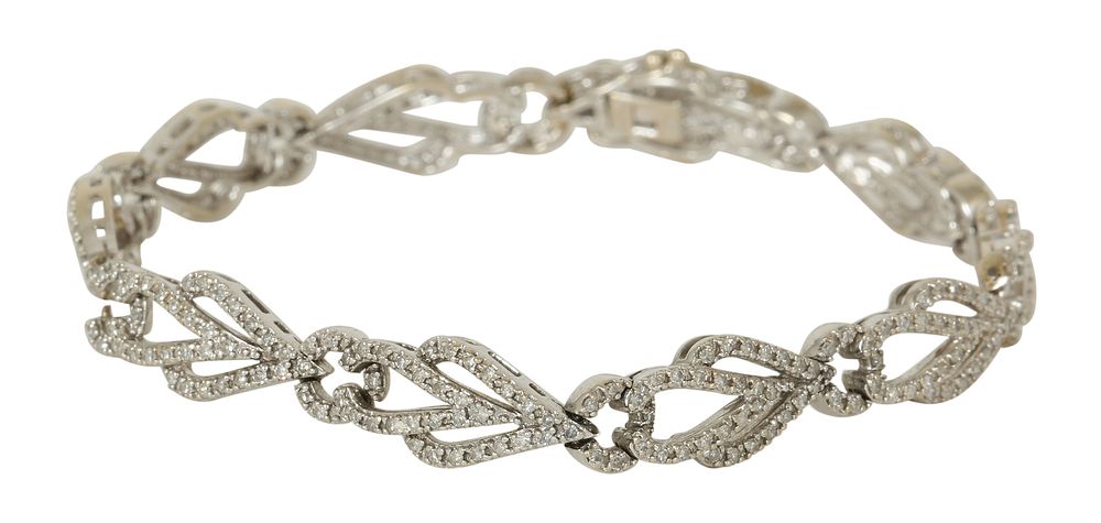 Tiroche | Auction 460 | JEWLERY, HAND BAGS & ACCESSORIES