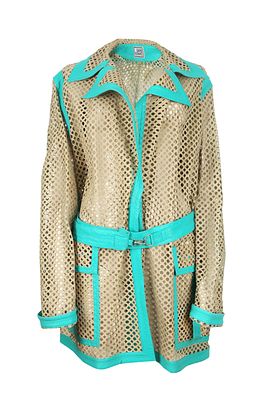 GIANNI VERSACE מעיל. עור מחורר ועיטורי עור בגוון טורקיז. מידה 42.