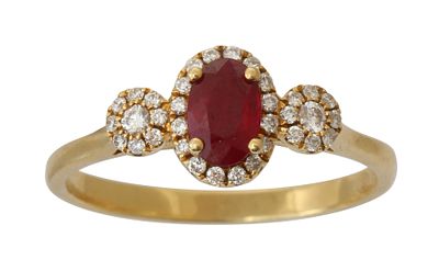 AN 18K GOLD RING. Set with ruby and small diamonds. Size approx. 7.25 US. This ring can be 