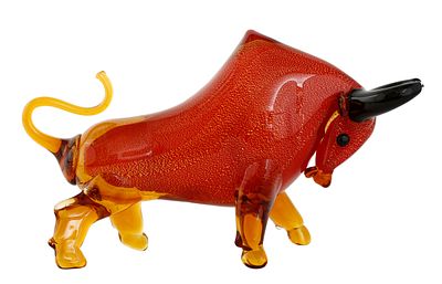 MURANO. ITALIAN GLASS FIGURINE IN THE FORM OF A BULL. Decorated in shades of red and black on an 