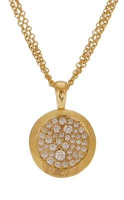 18K GOLD PENDANT. Circular element set with diamonds. Diamonds weight approx. 0.49 ct. Includes 