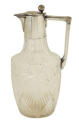 GERMAN SILVER DECANTER. Made of crystal and silver. Art Deco. Signed. Height: 26 cm.