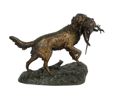 EMILE DESIRE LIENARD (FRANCE, B. 1842) - IRISH SETTER HOLDING PHEASANT, FRENCH BRONZE SCULPTURE. 
