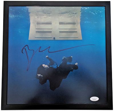 Billie Eilish Signed Hit Me Hard And Soft 12x12 Vinyl Insert AUTO JSA LOA. בילי אָייליש פייראט 