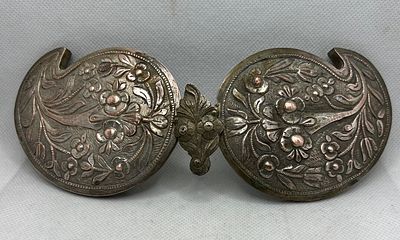 An antique Ottoman buckle from the 19th century, original and beautiful, Islamic handmade. 
An 