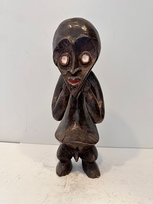 ‏אמנות שבטית- ‏פסל עץ אפריקאי Vintage, ייתכן עתיק, דמות להגנה ופריון. פסל עץ אפריקאי מסורתי 