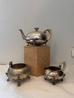 Austrian silver coffee set of the highest quality, with hand-carved handles and feet in the 
