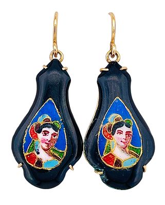 Late 19th-century antique earrings with 18kt gold miniature. Authentic antique earrings from the 